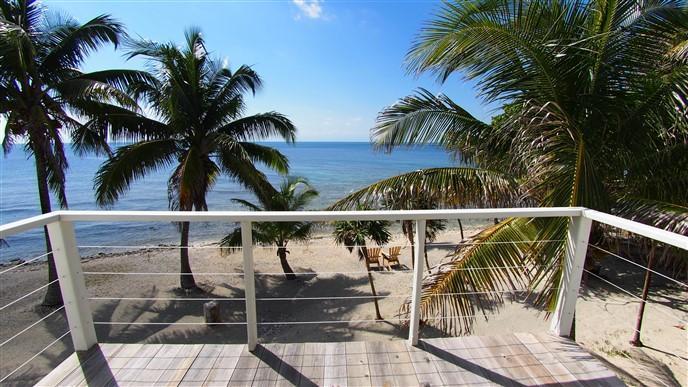 Listing ID: URE0414, Coral Beach Utila, Bay Islands, HN - Casa Miradora, Photo #