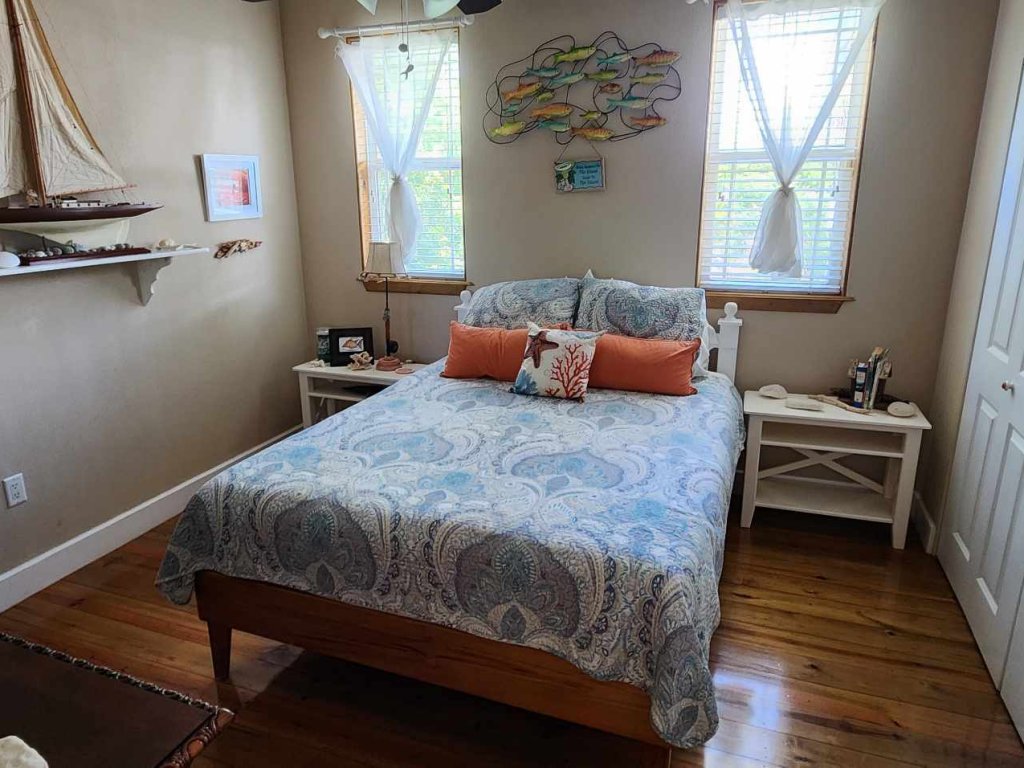 Listing ID: URE0470, Pine Point Utila, Bay Islands, HN - Crystal Beach House at Pine Point, Photo #