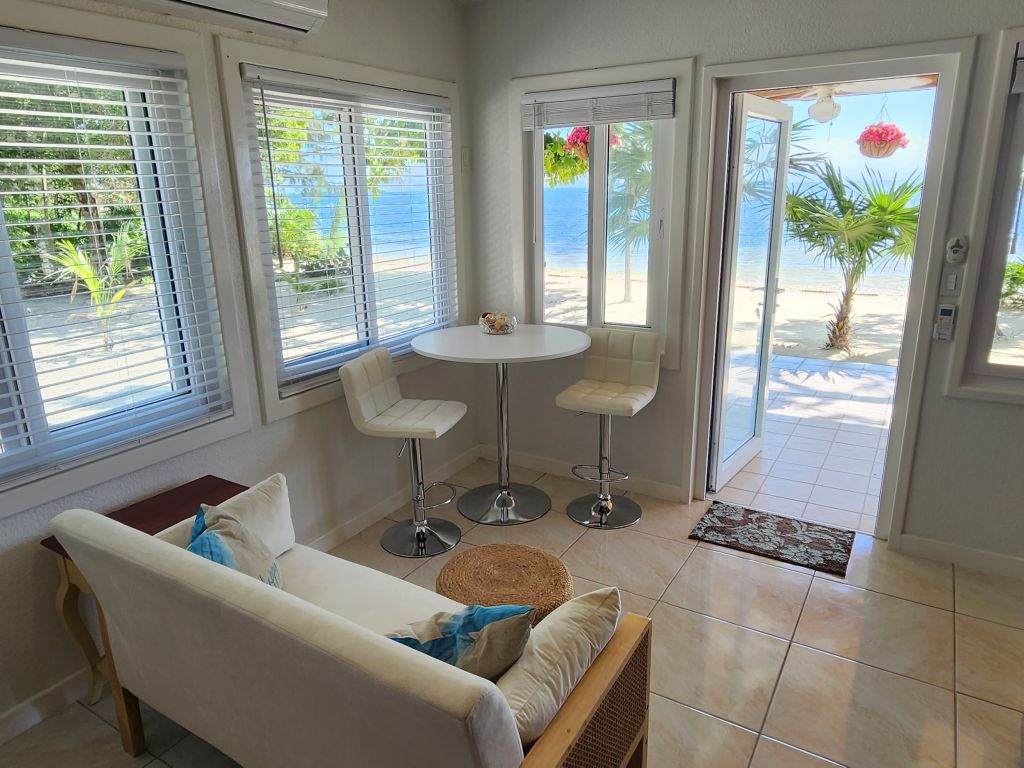 Listing ID: URE0473, Pine Point Utila, Bay Islands, HN - Driftwood Beach House, Photo #