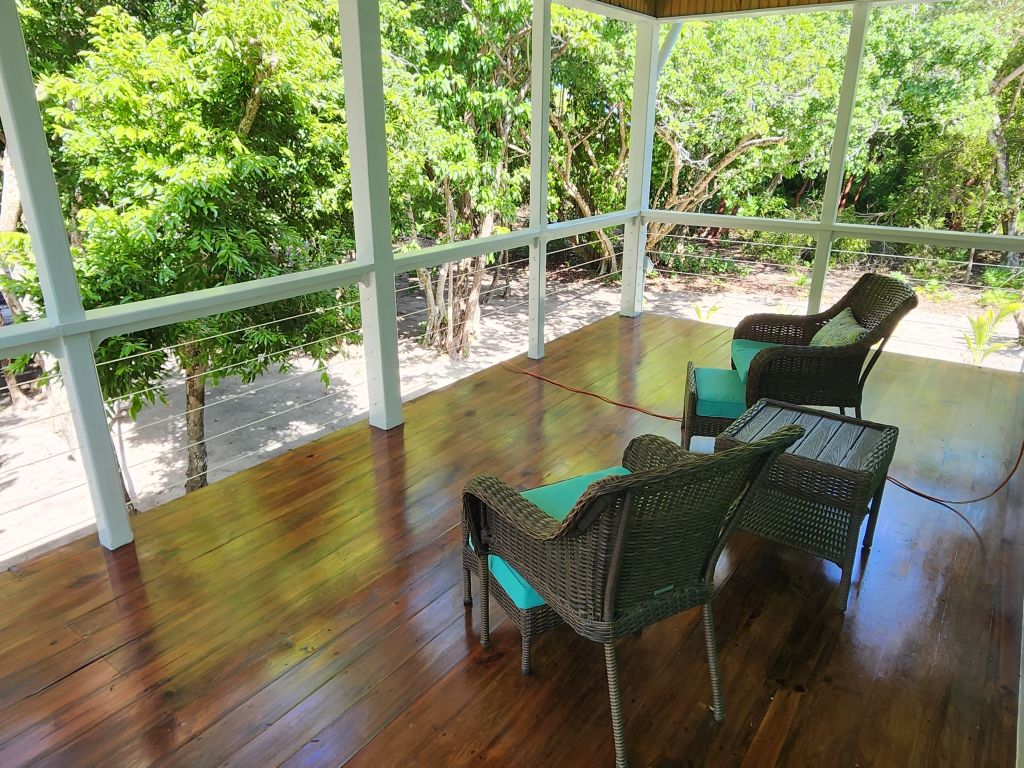 Listing ID: URE0473, Pine Point Utila, Bay Islands, HN - Driftwood Beach House, Photo #