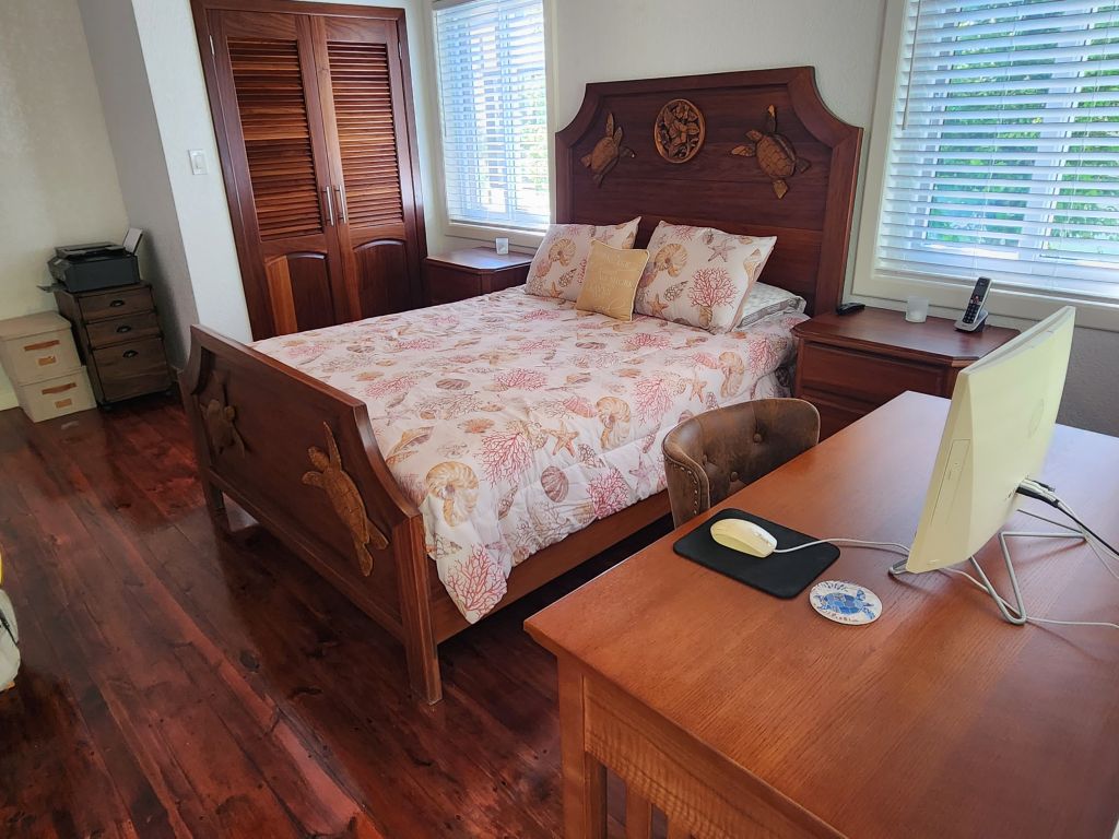 Listing ID: URE0473, Pine Point Utila, Bay Islands, HN - Driftwood Beach House, Photo #