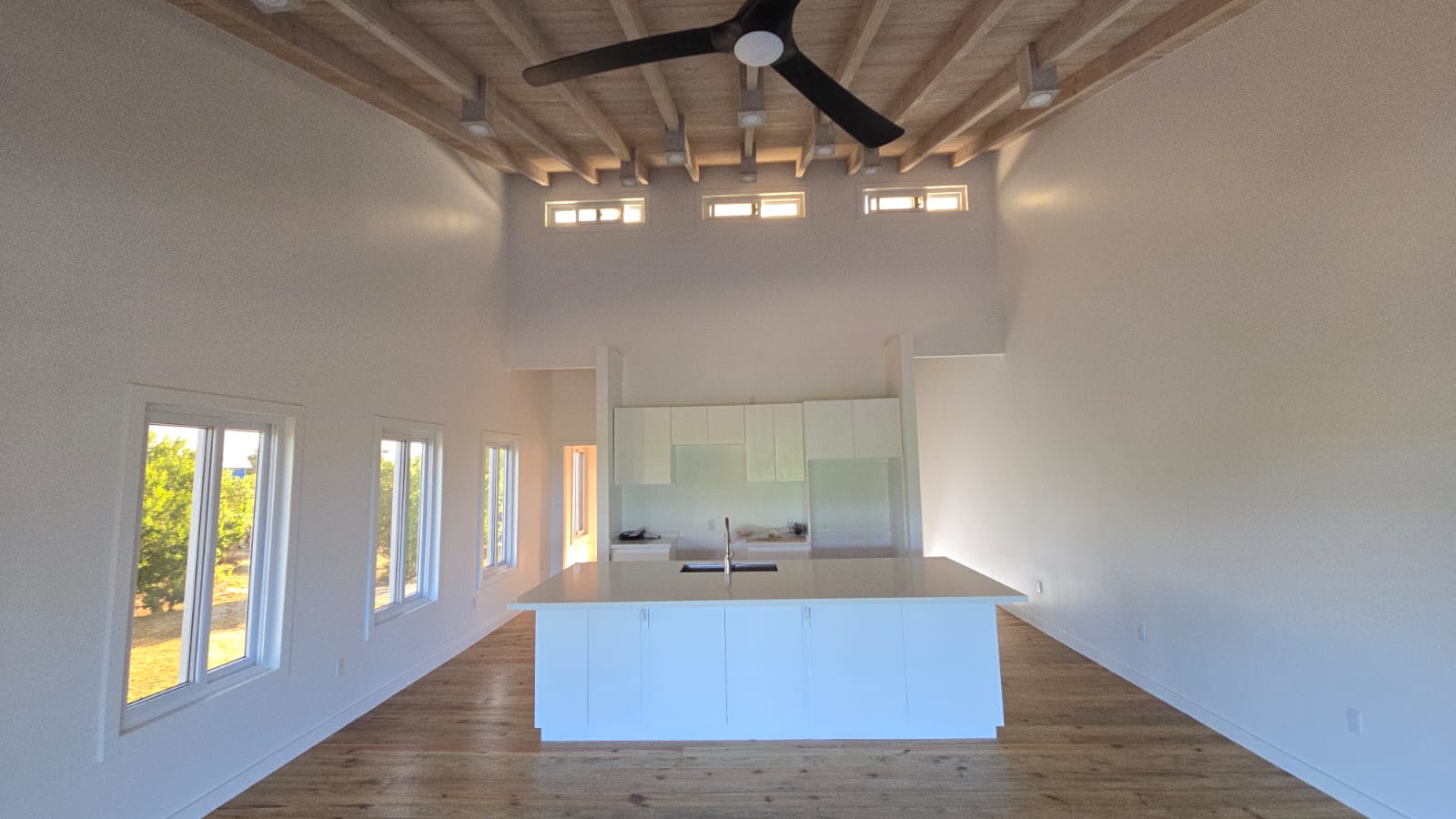 Listing ID: URE0481, Coral Beach Village Utila, Bay Islands, HN - Calypso Cove, Photo #