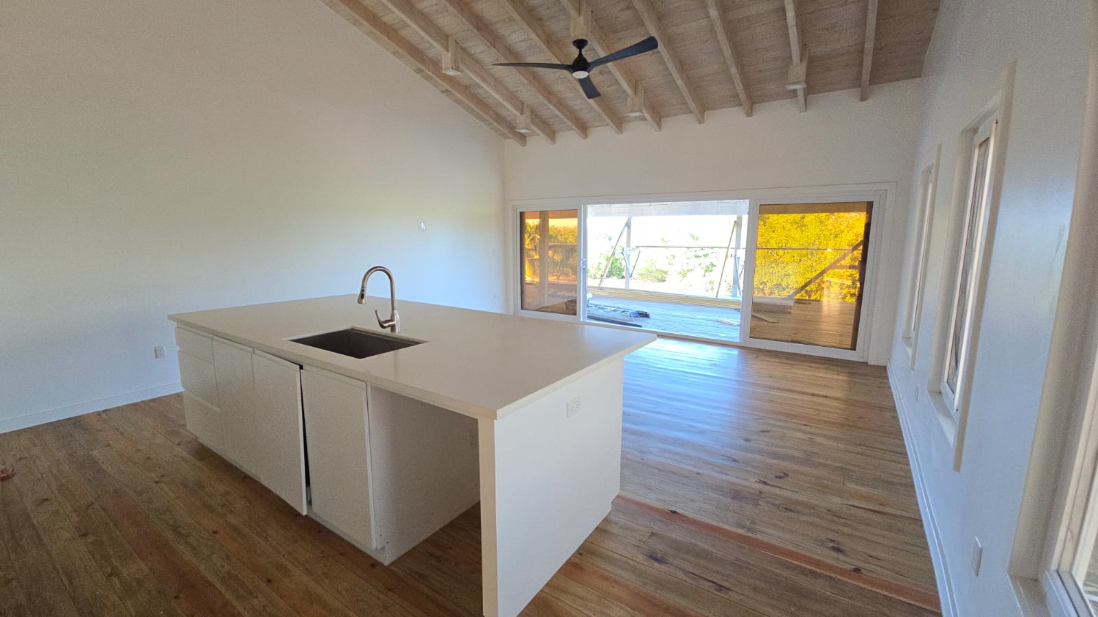 Listing ID: URE0481, Coral Beach Village Utila, Bay Islands, HN - Calypso Cove, Photo #