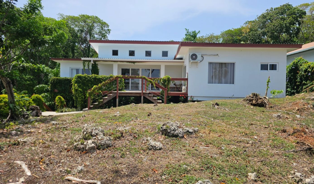 Listing ID: URE0482, New Jericho Utila, Bay Islands, HN - Casa Oceana, Photo #