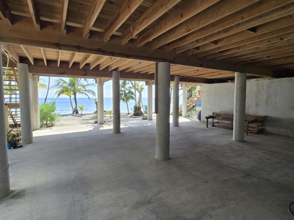 Listing ID: URE0489, Little Bight Utila, Bay Islands, HN - Casa Sirena, Photo #