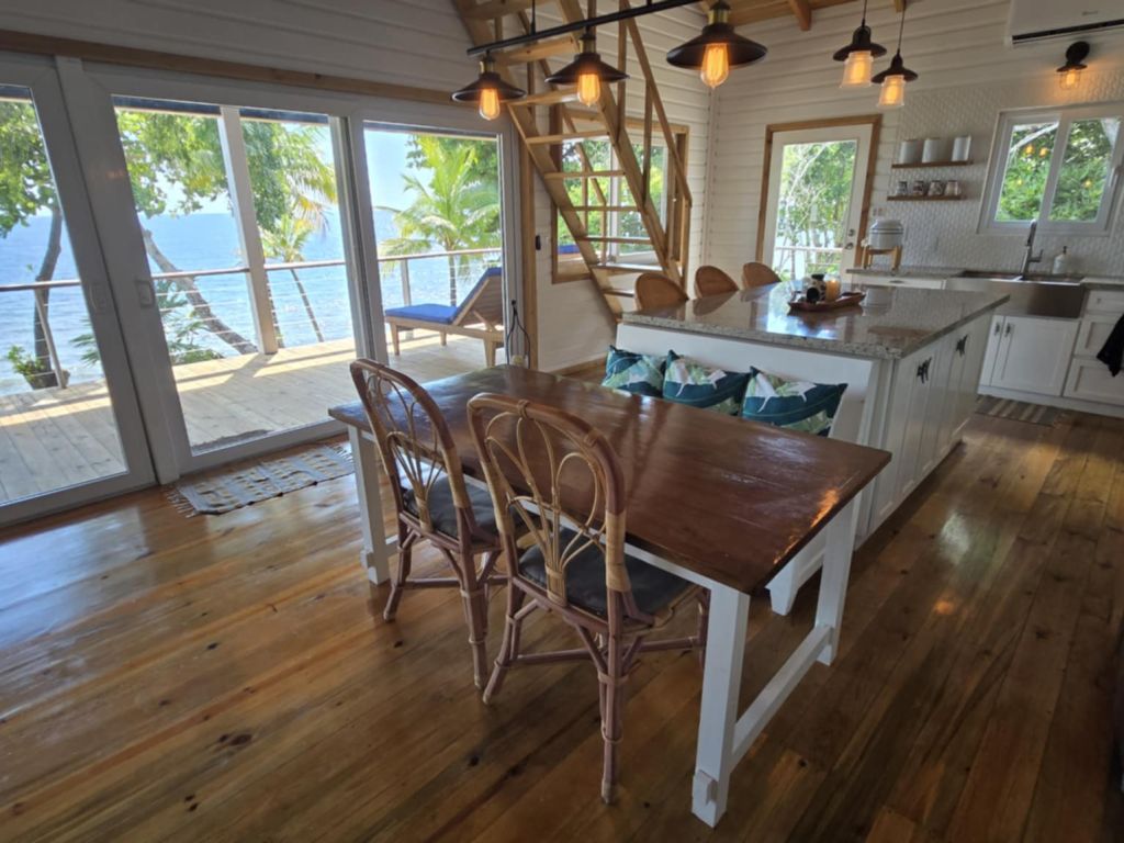 Listing ID: URE0489, Little Bight Utila, Bay Islands, HN - Casa Sirena, Photo #