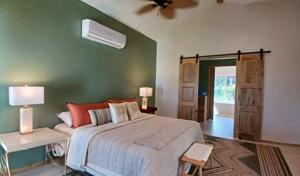 Listing ID: URE0719, New Jericho Utila, Bay Islands, HN - Fortalaza Main House, Photo #