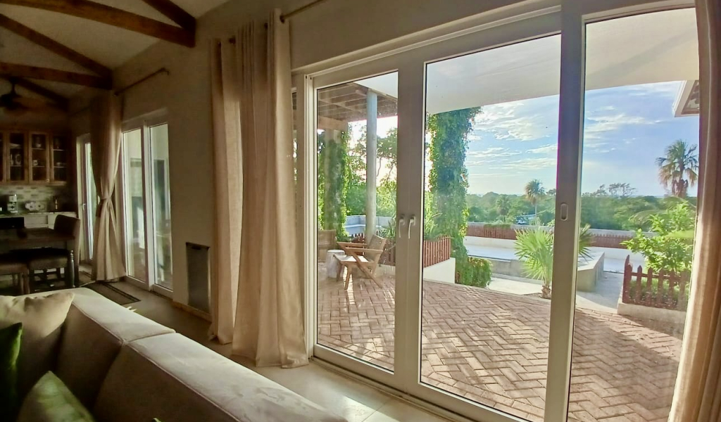 Listing ID: URE0719, New Jericho Utila, Bay Islands, HN - Fortalaza Main House, Photo #