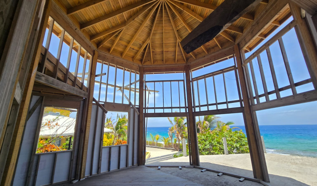 Listing ID: URE0722, Coconut Cove Utila, Bay Islands, HN - Coconut Cove Unfinished Gem, Photo #