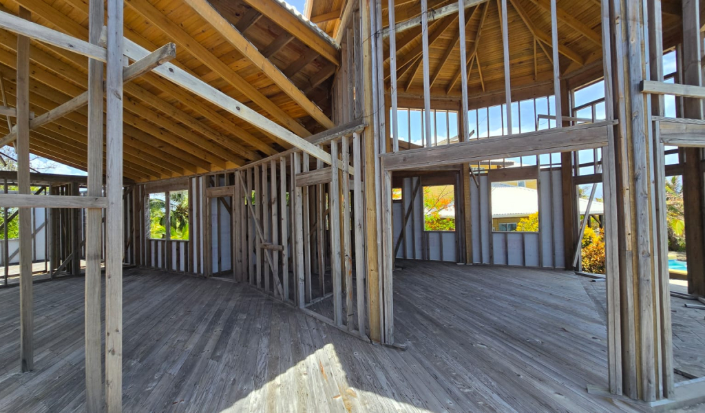 Listing ID: URE0722, Coconut Cove Utila, Bay Islands, HN - Coconut Cove Unfinished Gem, Photo #
